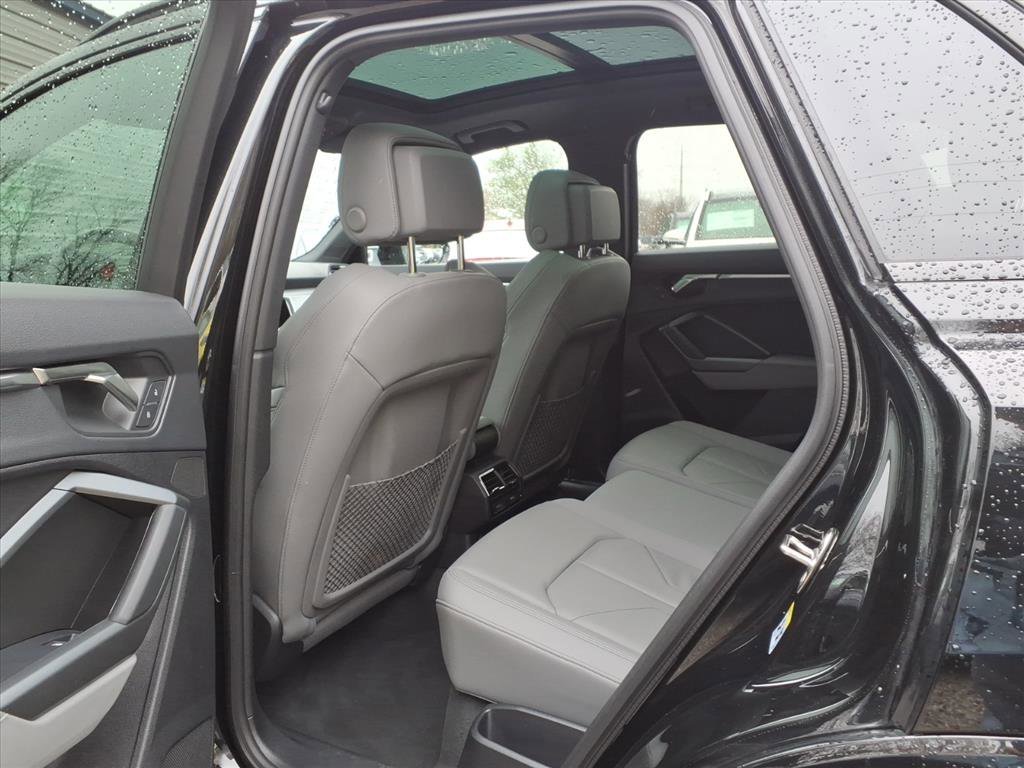 Used 2025 Black Audi S line Premium image 31