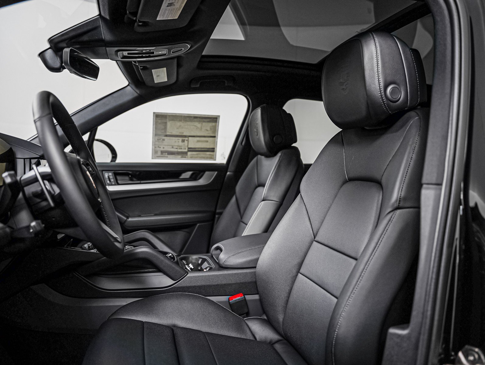 New 2026 CHROMITE BLACK Porsche S image 5