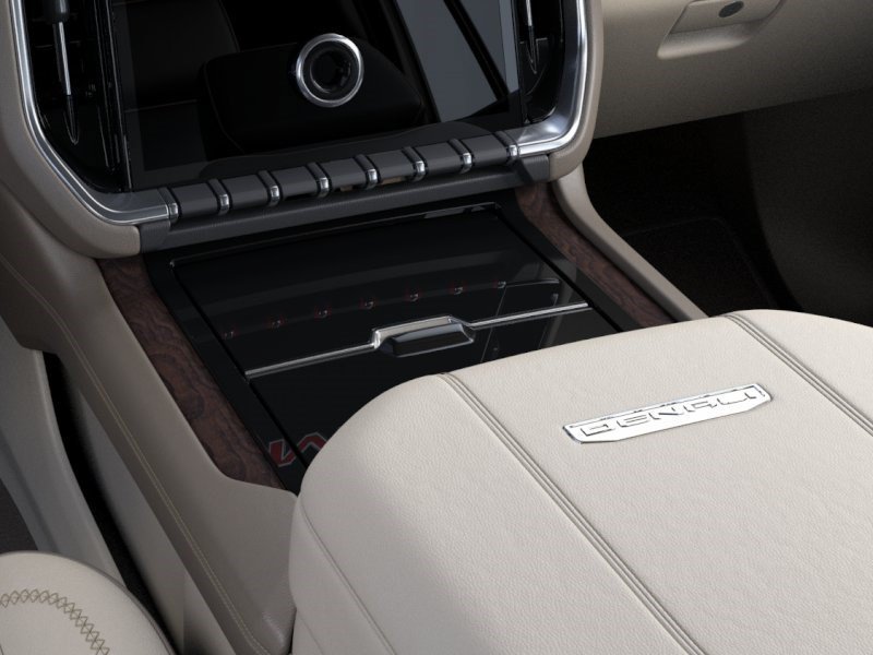 2026 GMC Yukon Denali - Photo 23