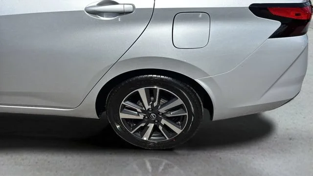 Used 2025  Nissan SV image 36