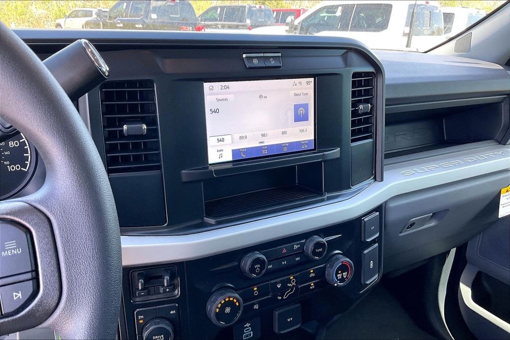 New 2026 Ford Super Duty F-350 XL 4D Crew Cab