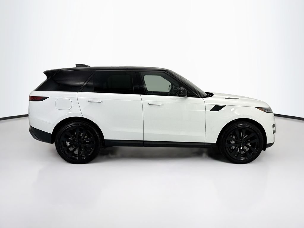 New 2026 Fuji White LAND ROVER SE image 4