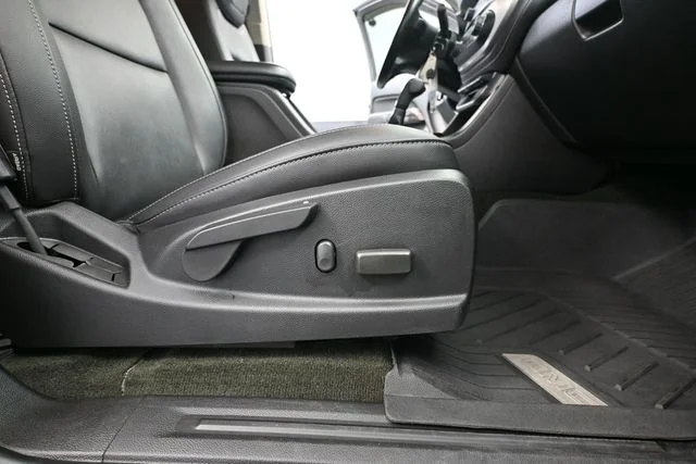 Used 2018 Gray GMC SLT image 46