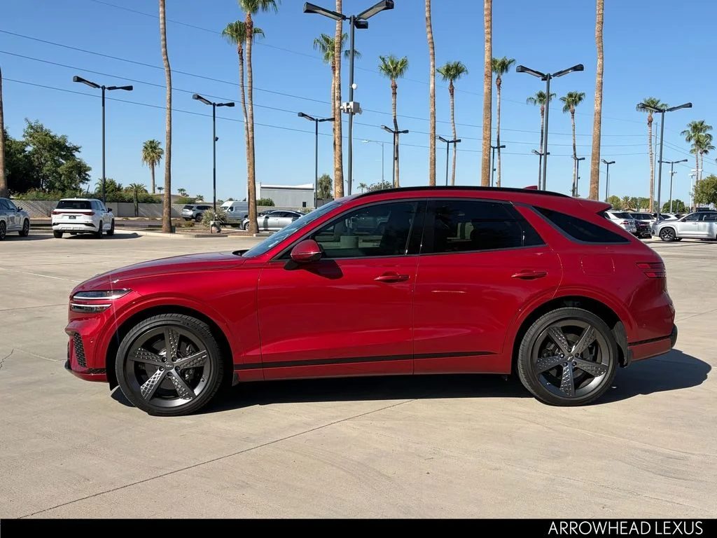 Used 2025 Red Genesis 3.5T Sport image 3