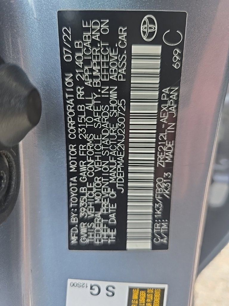 Used 2022  Toyota LE image 13