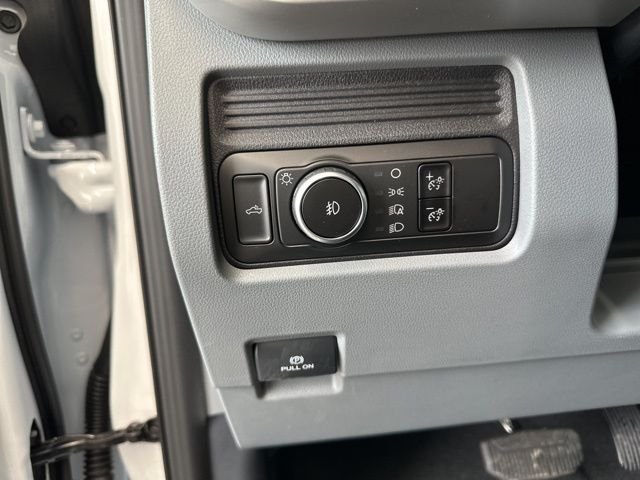 New 2026 Oxford White Ford F-350® XL image 25