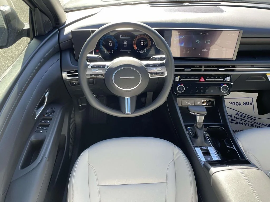 New 2026 Black Hyundai SEL image 10