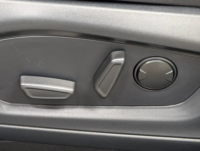 New 2027 Avalanche Gray Ford Active image 41
