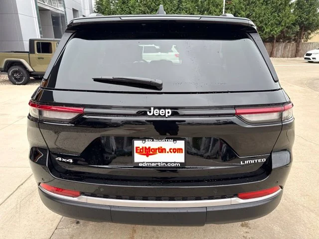 New 2027 Black Jeep Limited image 4