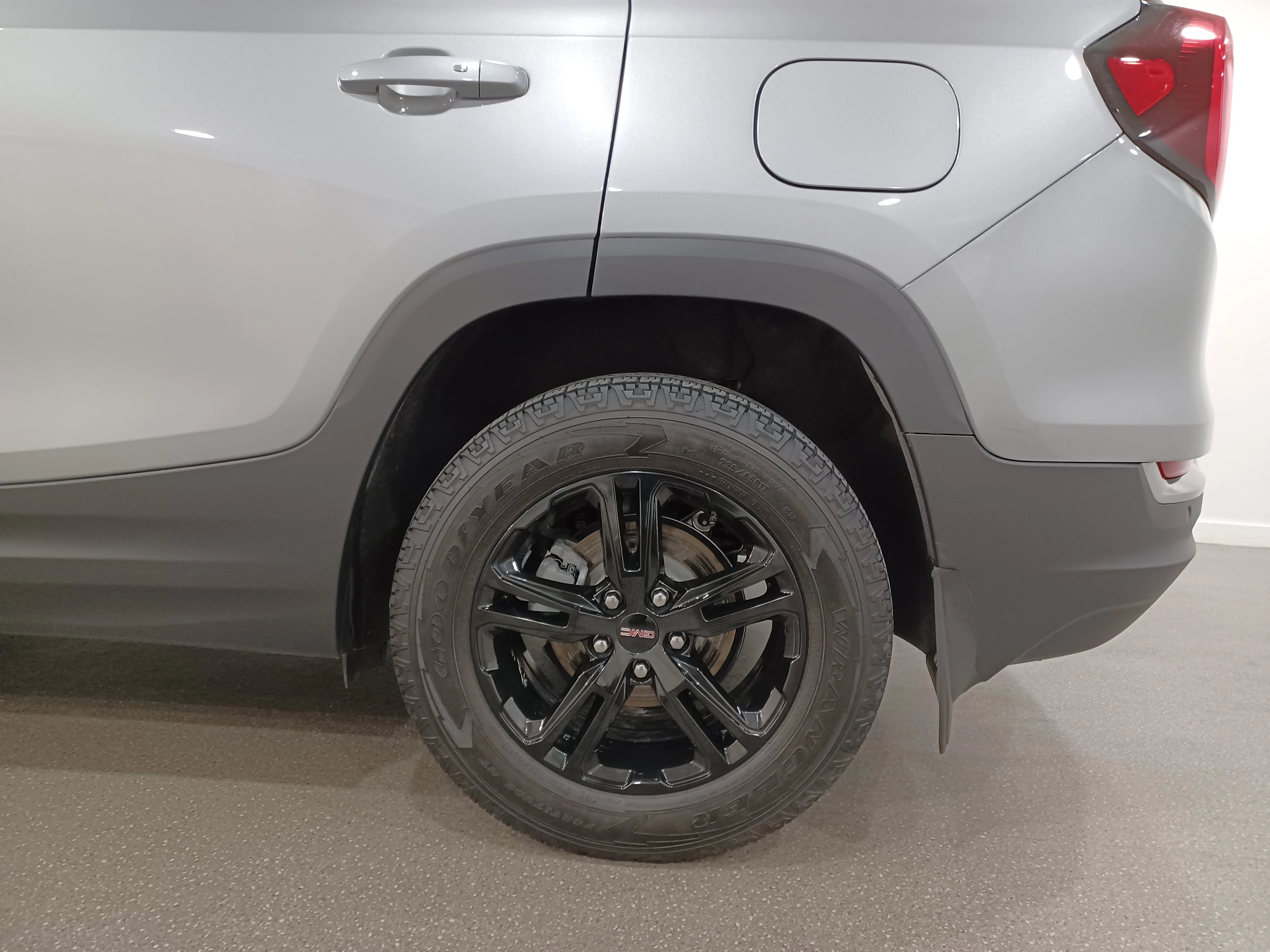 Certified Used 2024 Gray GMC AT4 AWD *Adaptive Cruise | Remote Start | Htd Wheel & Leather | Blind Spot Detection | Park Assist image 20