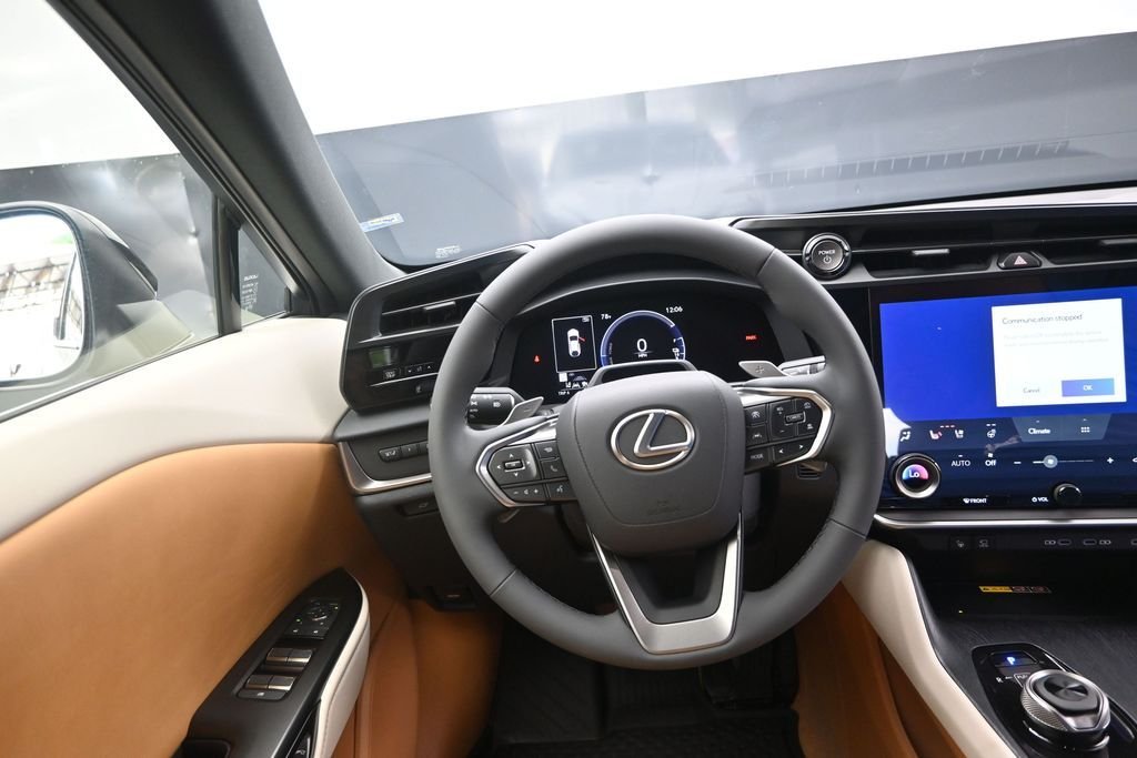 New 2026 Oxygen White Lexus  350e PREMIUM image 29