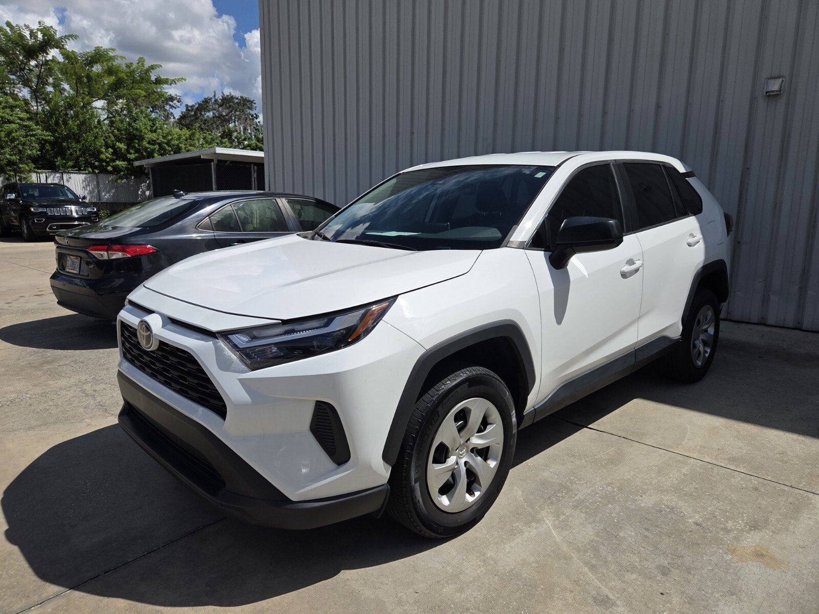 Used 2023 Ice Toyota LE image 2