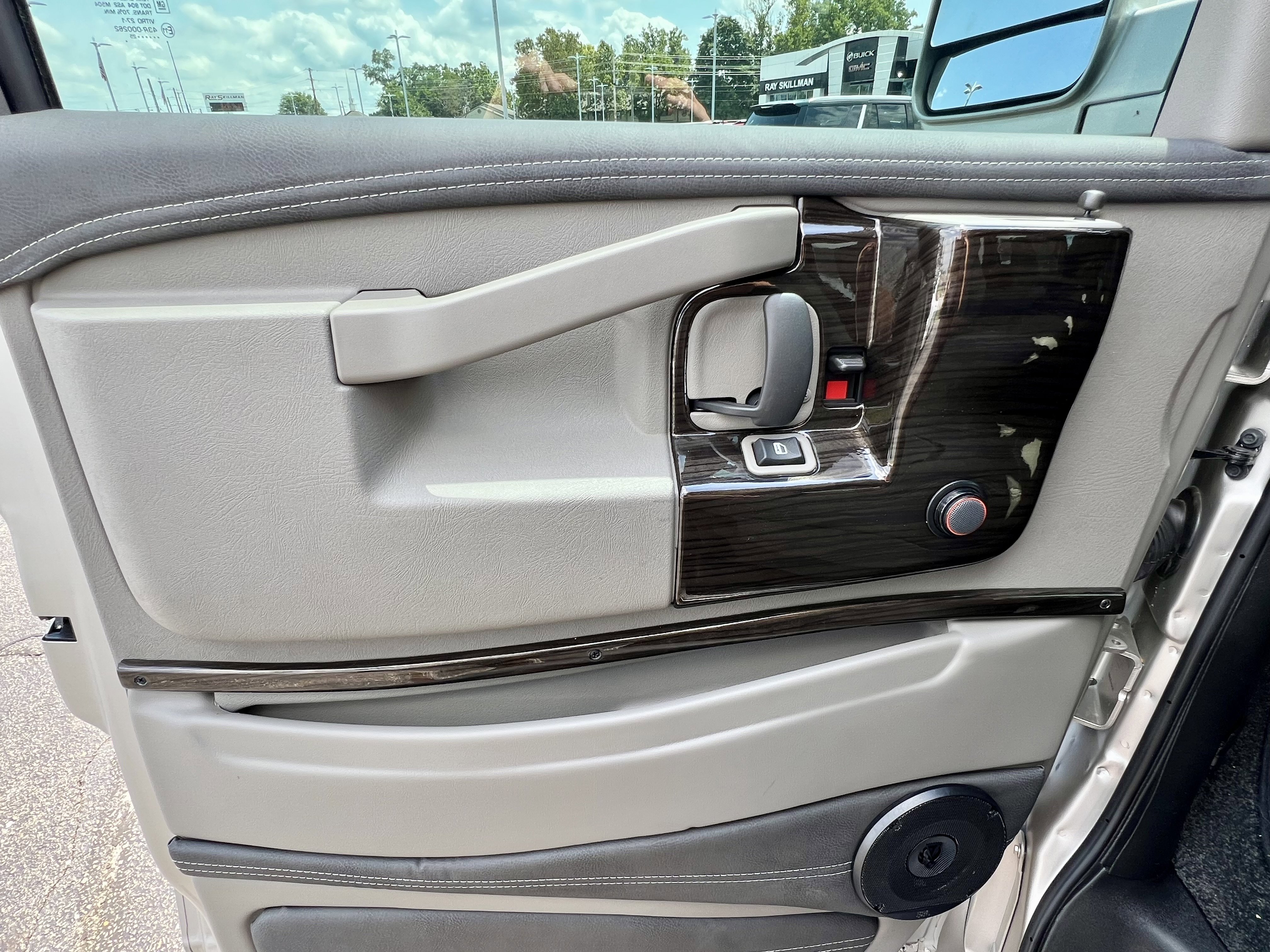 2025 GMC Savana Cargo Work Van - Photo 12