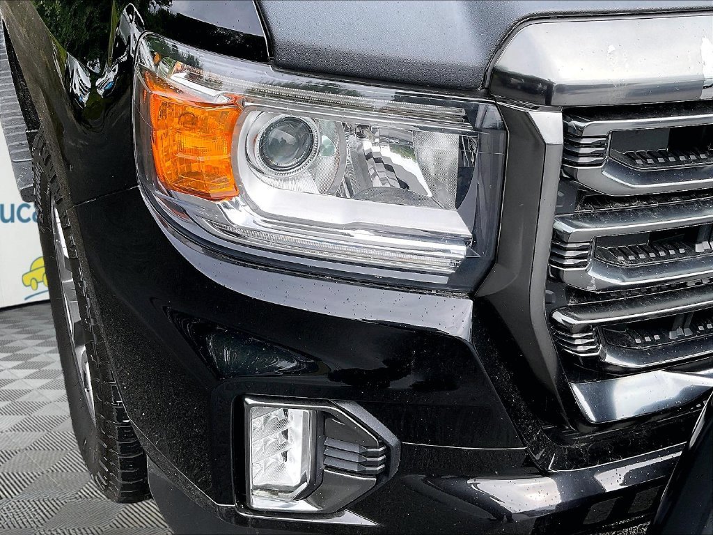 Used 2022 Black GMC AT4 w/Leather image 32