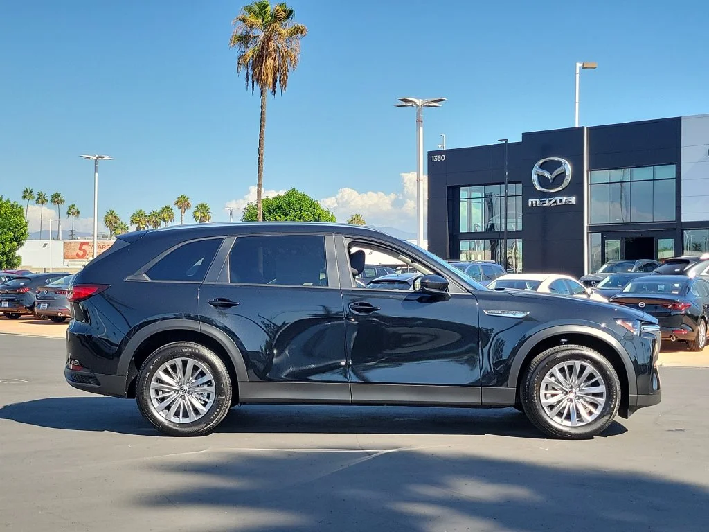 New 2026 Jet Black Mica Mazda 3.3 Turbo Select AWD image 28