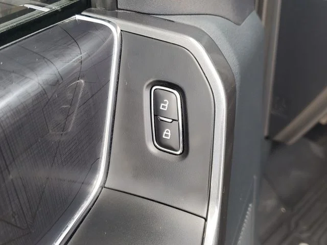 Used 2023 Gray Ford XLT image 20