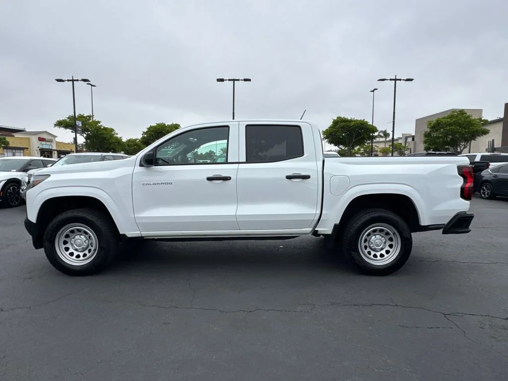 Used 2025 Summit White Chevrolet WT/LT image 7