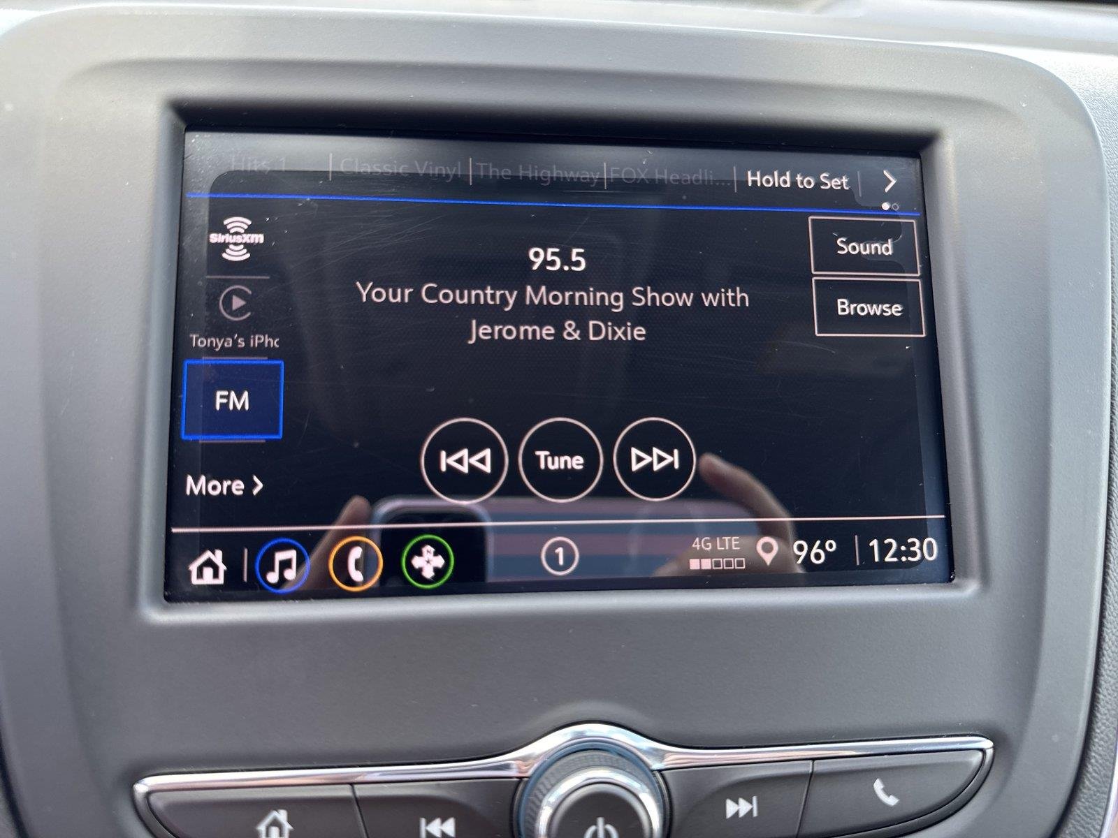 Used 2024 Summit White Chevrolet LT image 25