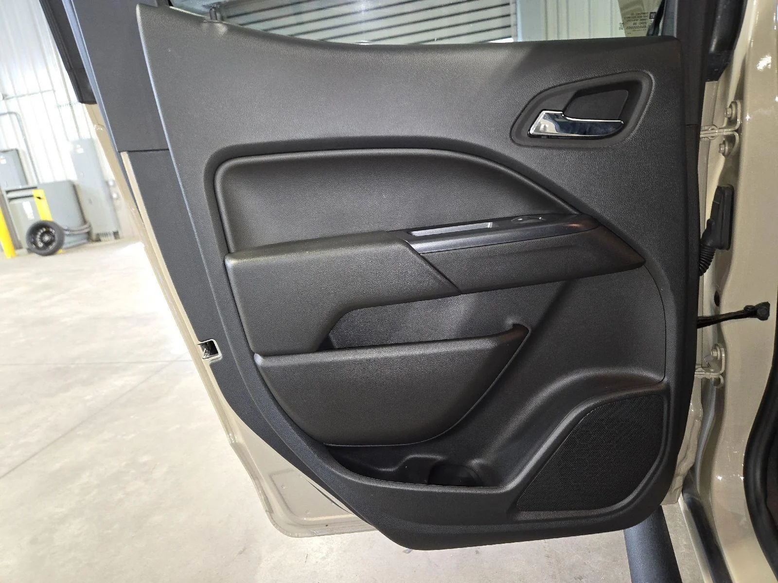 Used 2022 Sand Dune Metallic Chevrolet 4WD ZR2 image 33