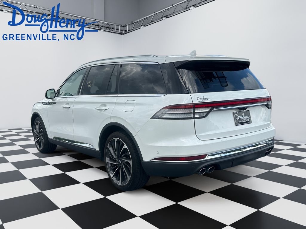 Used 2020 White Lincoln Reserve image 3