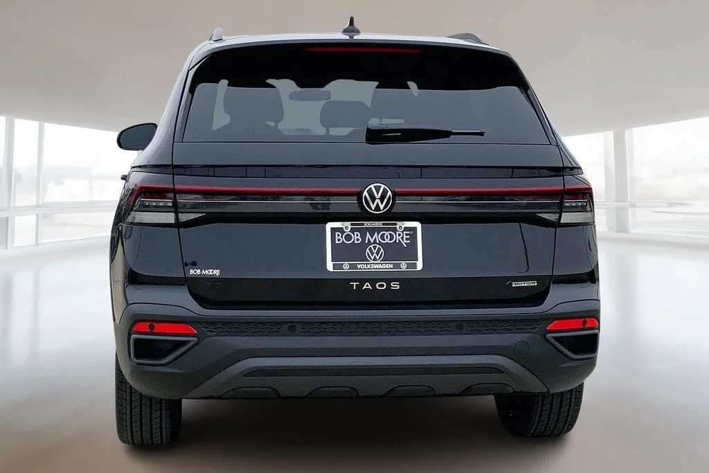 New 2026 Deep Black Pearl Volkswagen 1.5T SE Black image 4