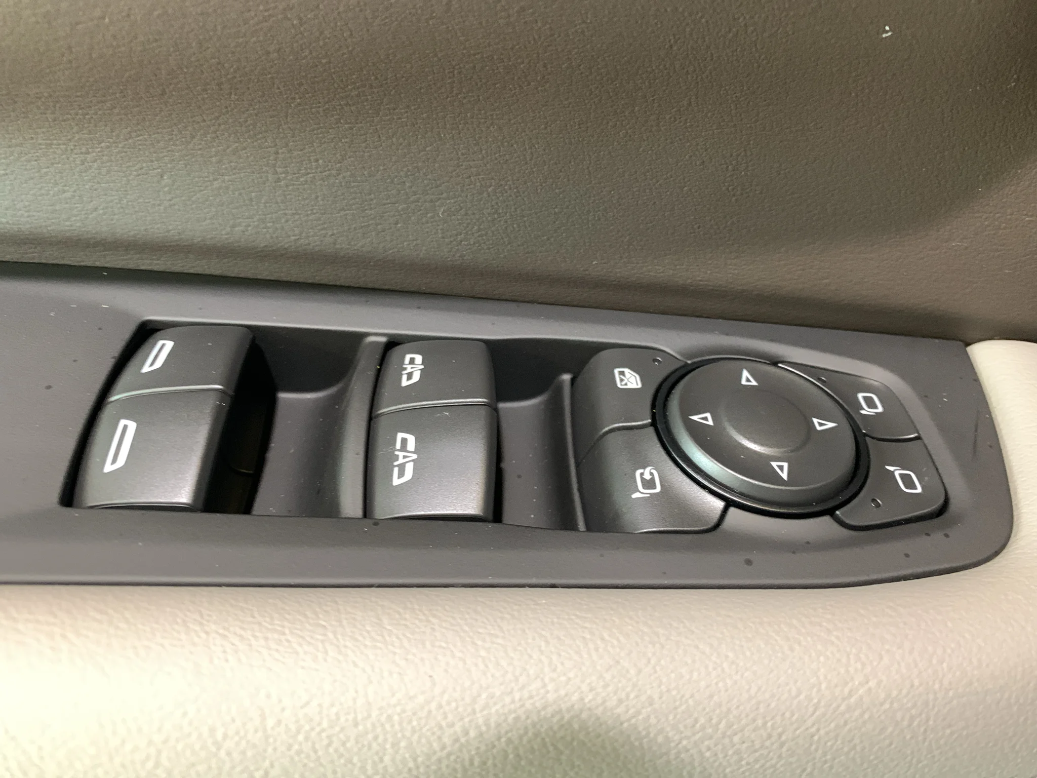 2027 Chevrolet Tahoe LT - Photo 33