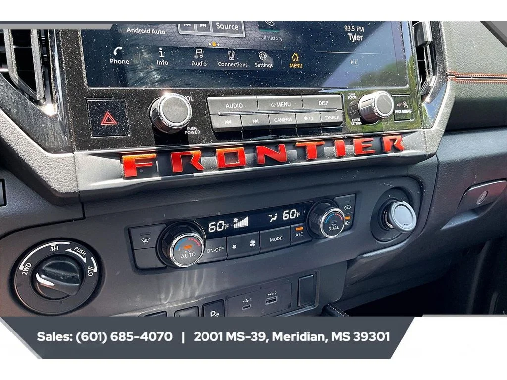 Used 2025 Boulder Gray Pearl Nissan PRO-4X image 22
