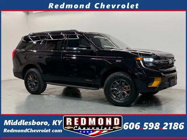 2025 Ford Expedition Tremor's photo