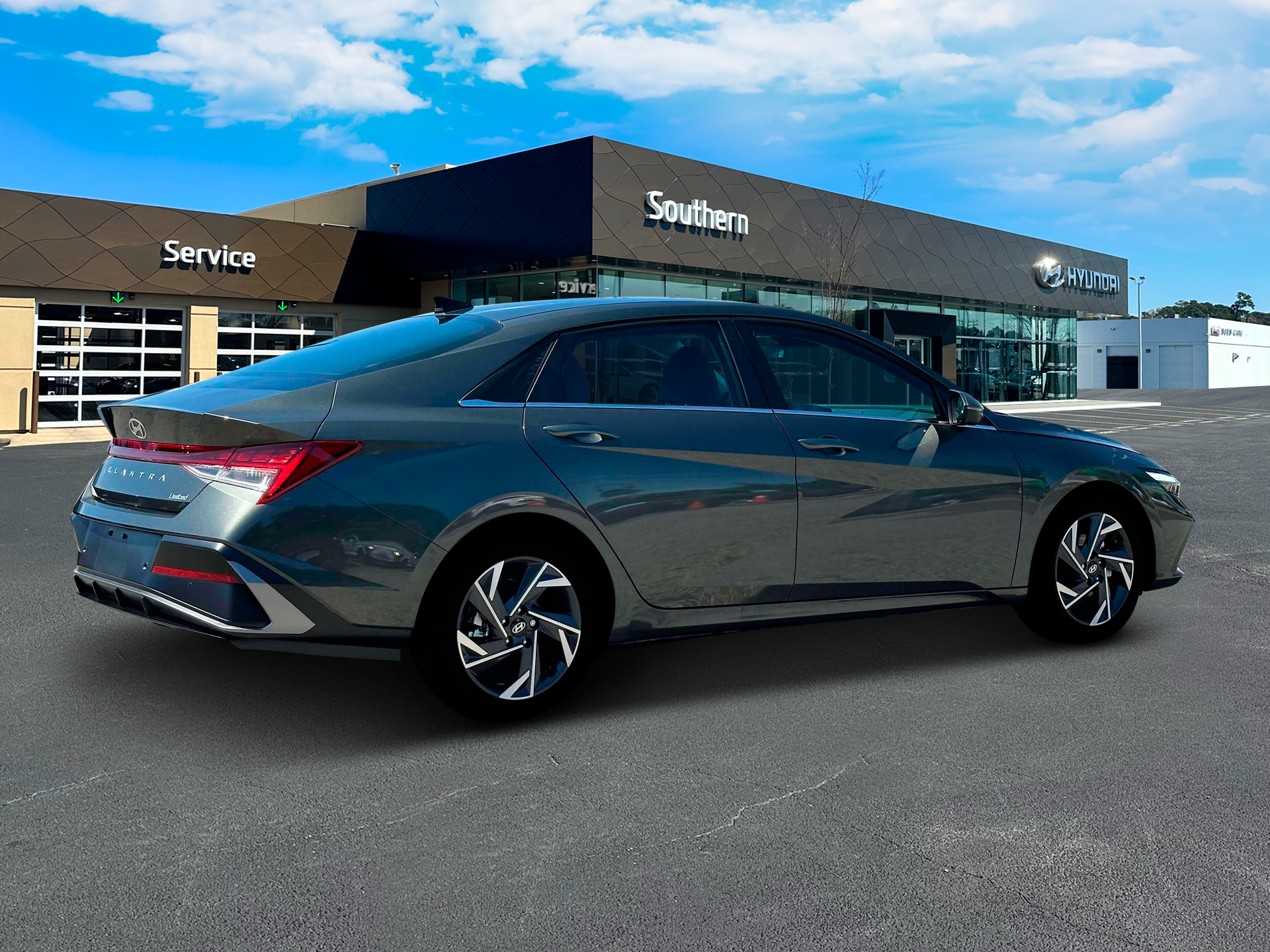 2025 Hyundai Elantra Limited - Photo 8
