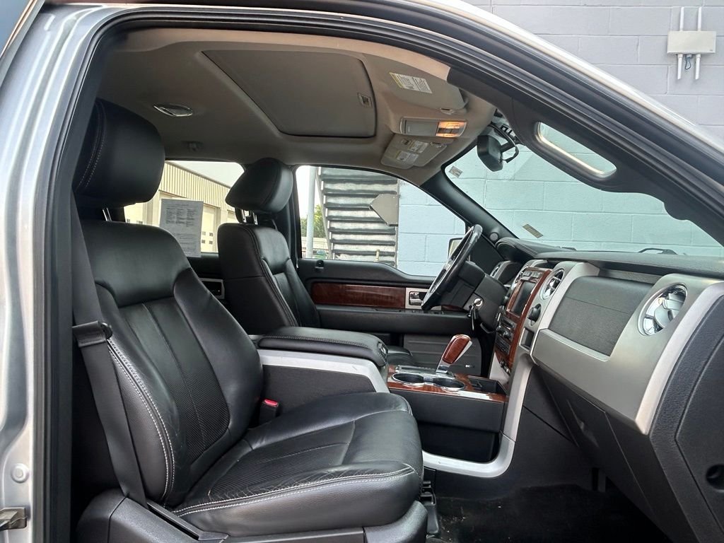Used 2010 Silver Ford Lariat image 21