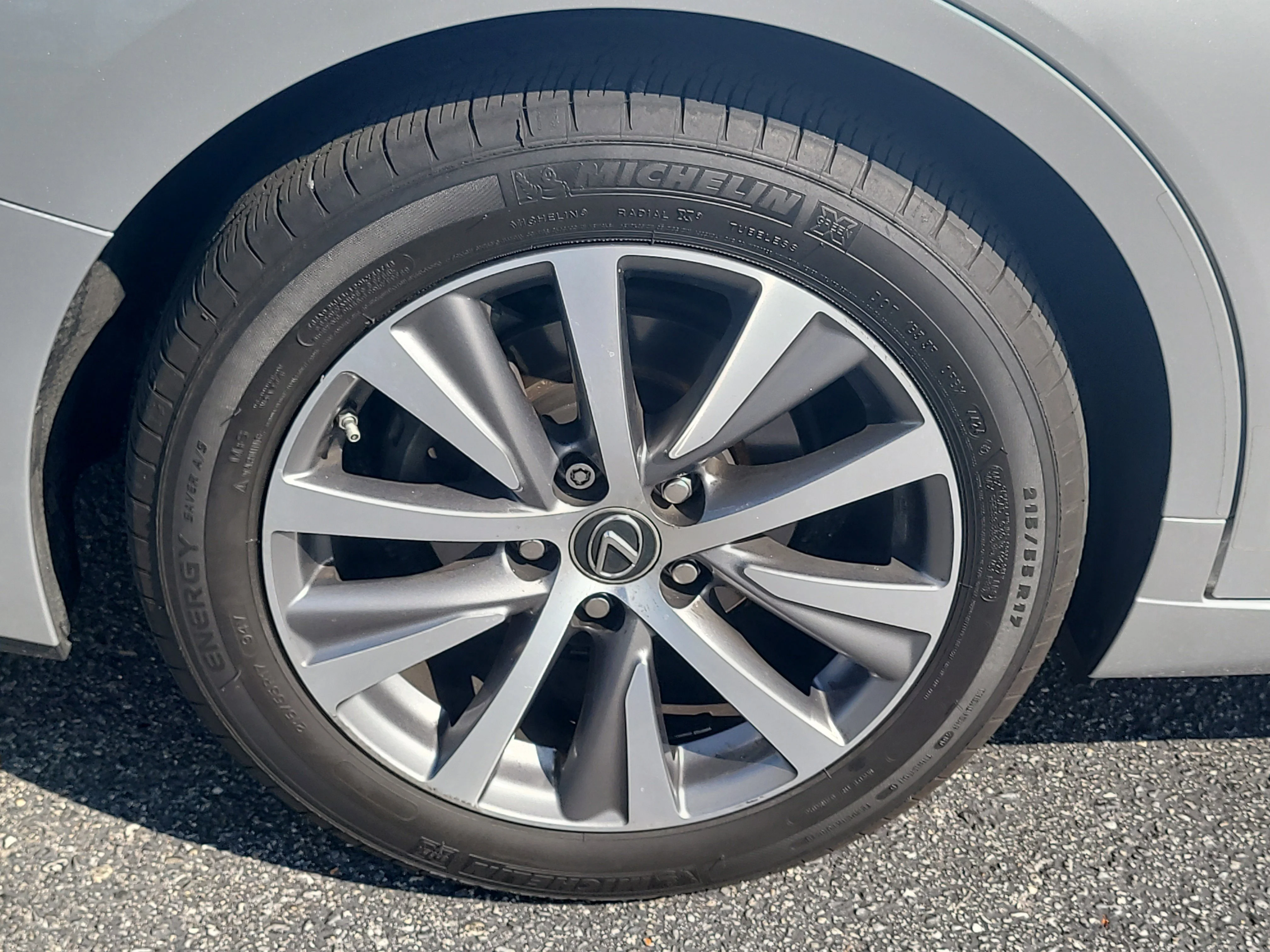 Used 2019 Silver Lexus ES 350 image 8