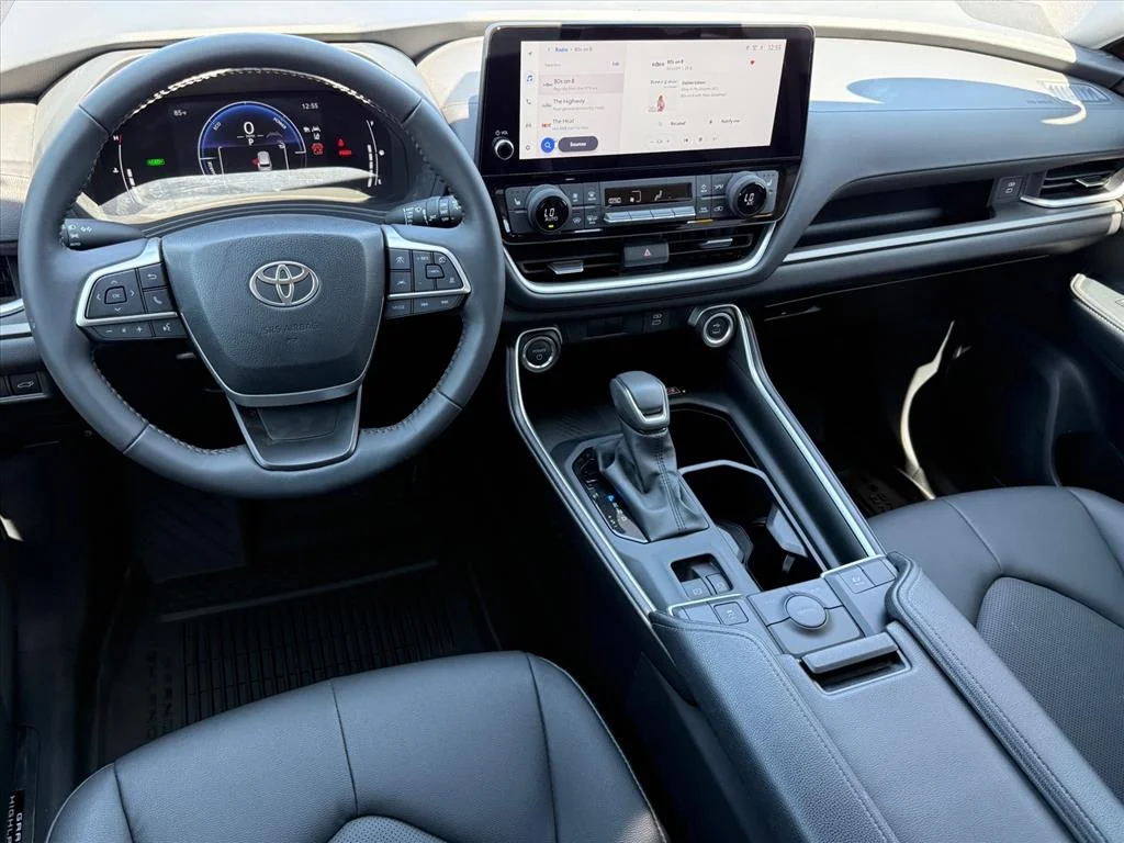 Used 2026 Pearl Toyota XLE image 12