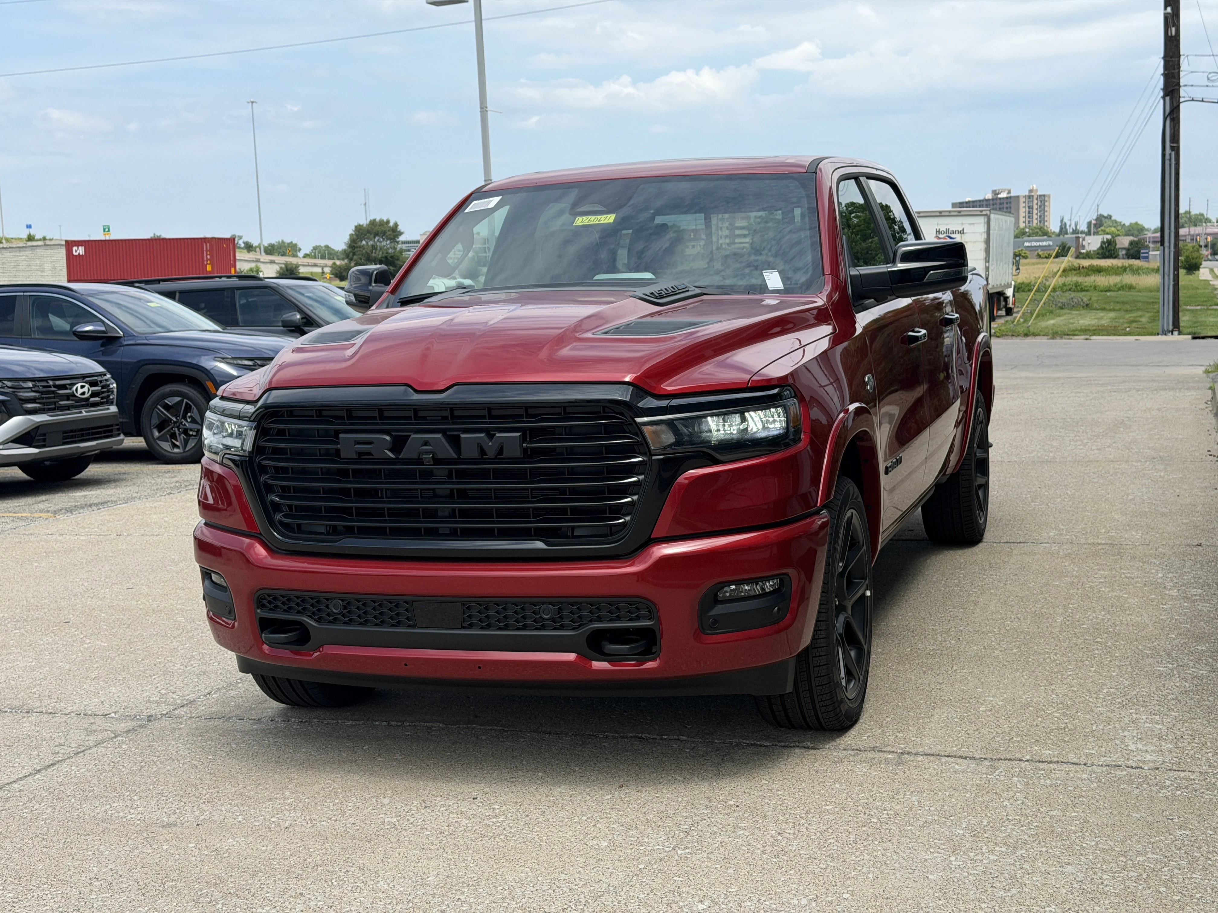 New 2026 Molten Red Pearl-Coat Exterior Paint RAM Laramie image 22