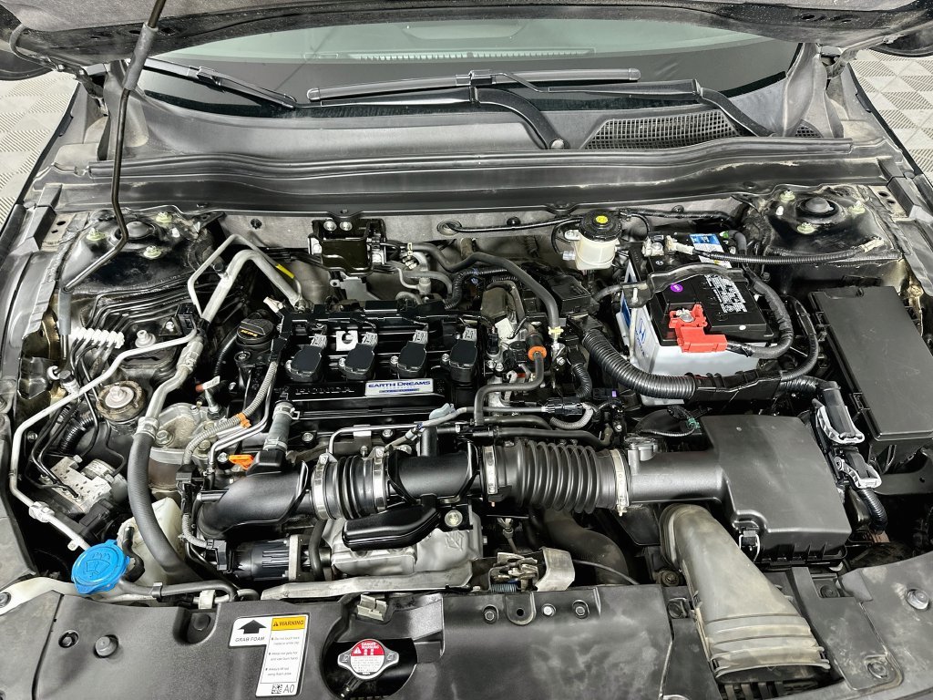 Used 2018 Black Honda LX image 27