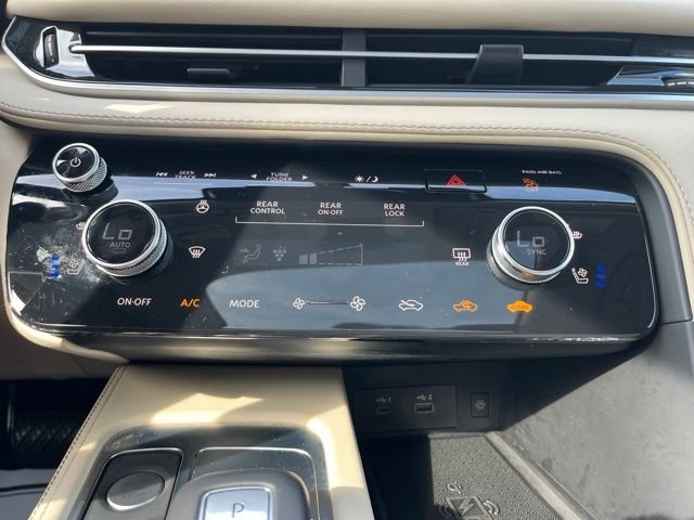 Certified Used 2025 Gray INFINITI Sensory image 19