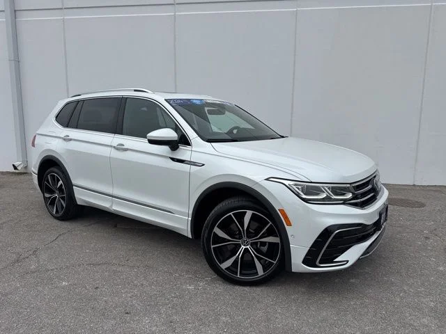 Certified 2024 Volkswagen Tiguan SEL R-LINE with VIN 3VV4B7AX3RM127353 for sale in Kansas City