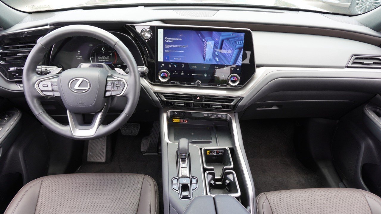Certified Used 2025 SONIC CHROME Lexus TX 350 Premium image 27