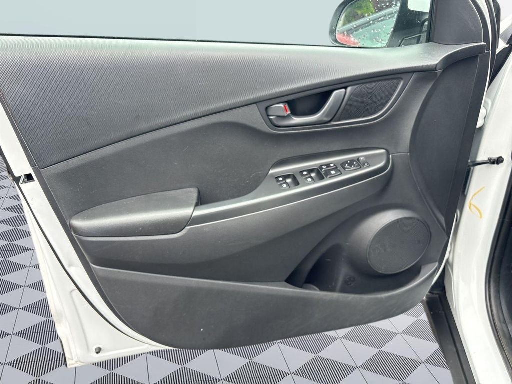 2023 Hyundai Kona SEL - Photo 10