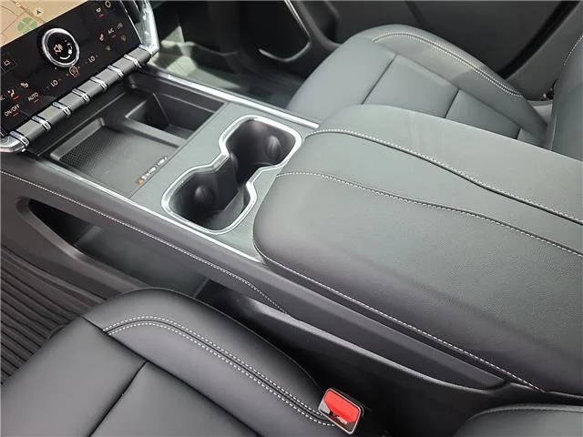 New 2026 Sterling Metallic GMC Elevation image 20