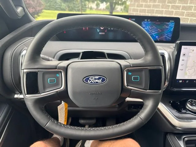New 2027 Gray Ford Platinum image 21