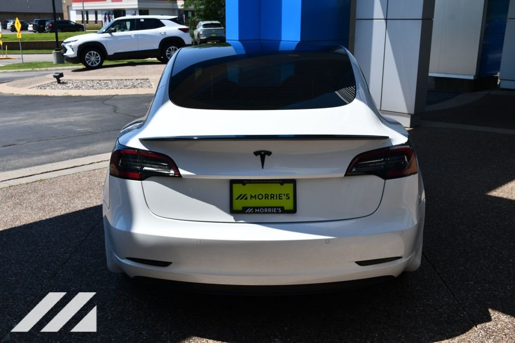 Used 2022  Tesla Base Electric image 6