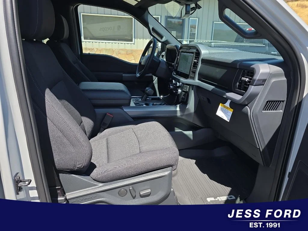 New 2026 Avalanche Ford XLT image 11