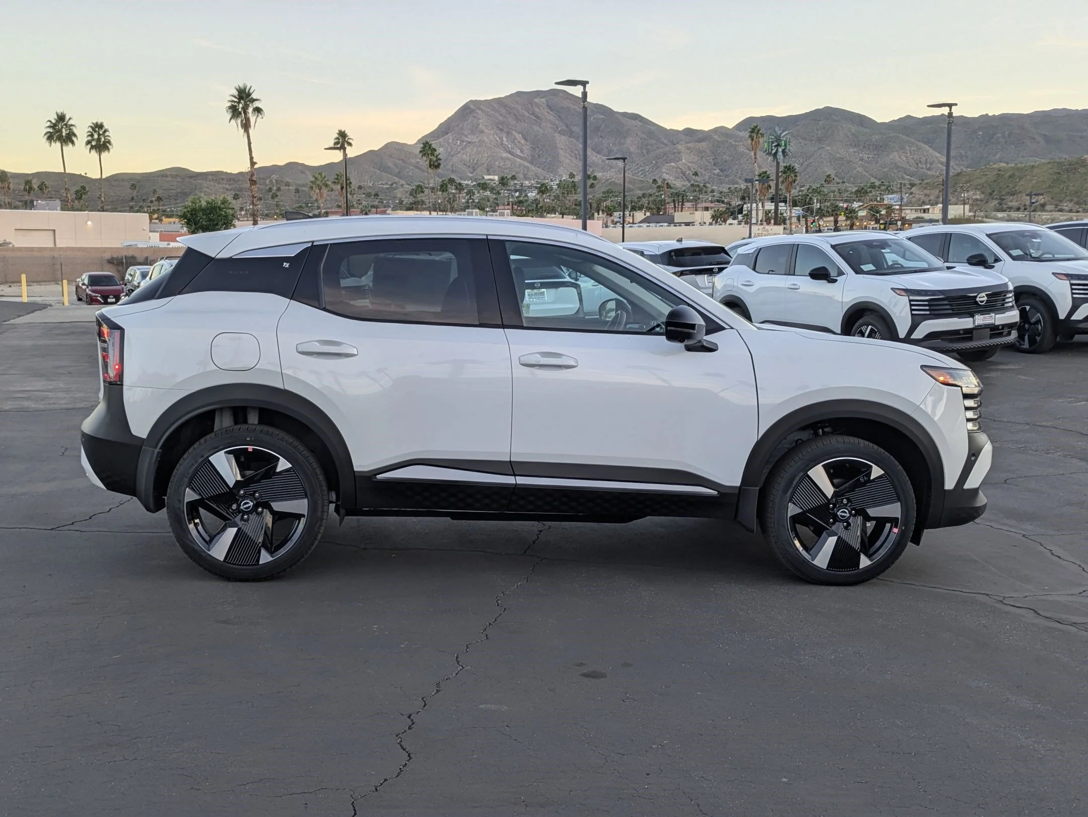 New 2026 Aspen White Tricoat Nissan SR image 5
