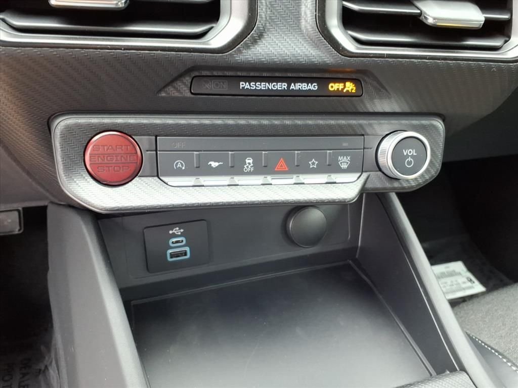 New 2026 Oxford White Ford EcoBoost® Fastback image 17