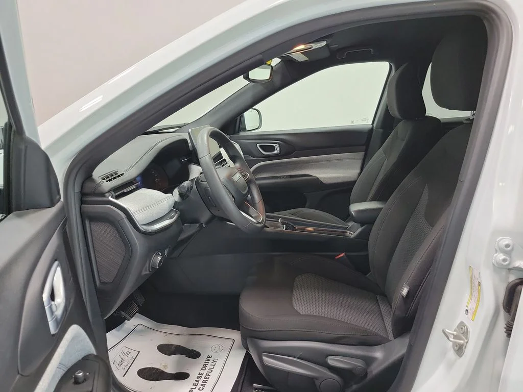Used 2023 White Jeep Sport image 2