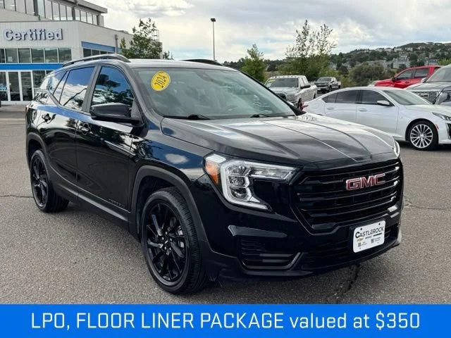 Certified Used 2024 Ebony Twilight Metallic GMC SLE image 9