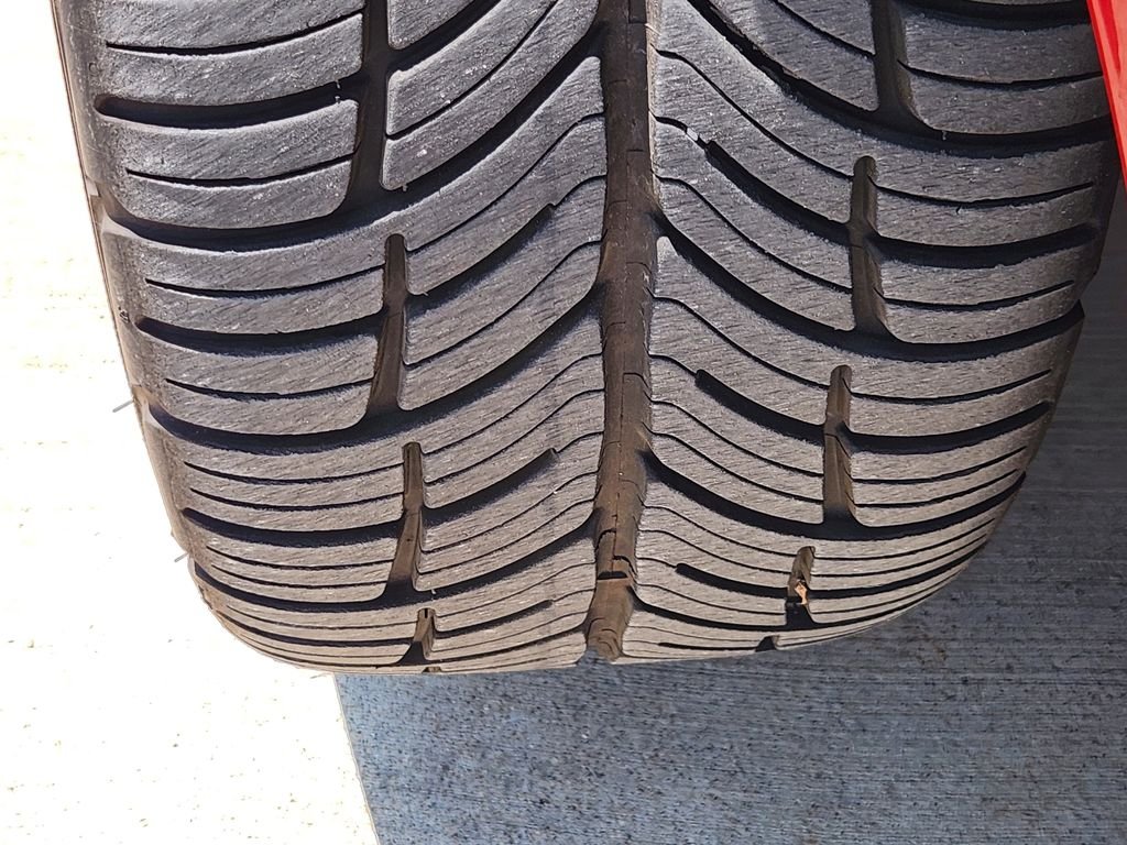 Used 2015 Redline 2 Coat Pearl Dodge GT image 12