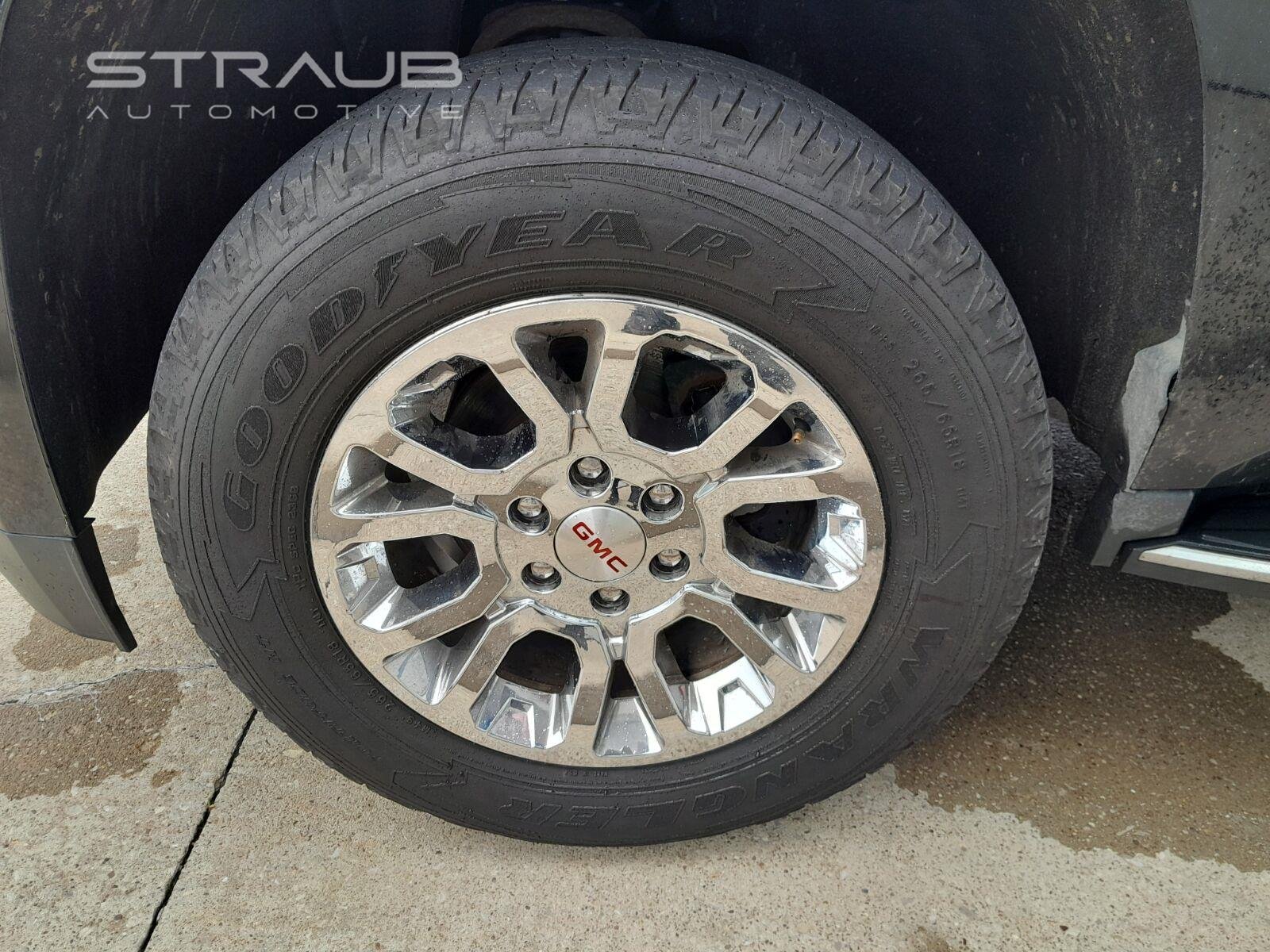 2019 GMC Yukon XL SLT - Photo 9