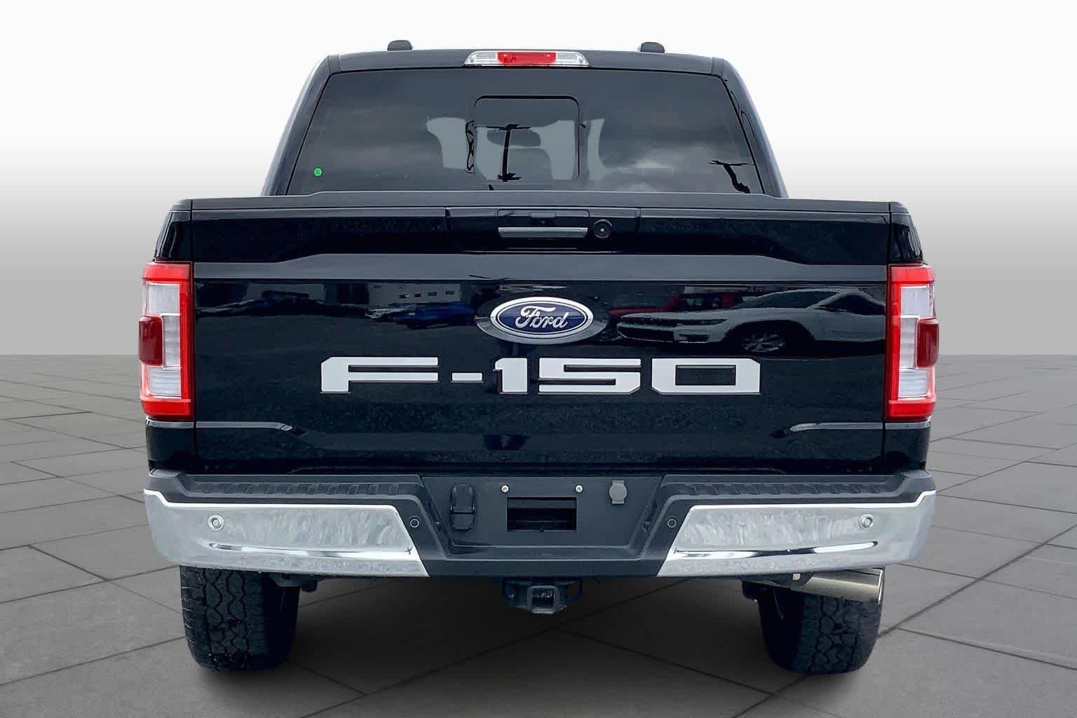 View vehicle photo 5