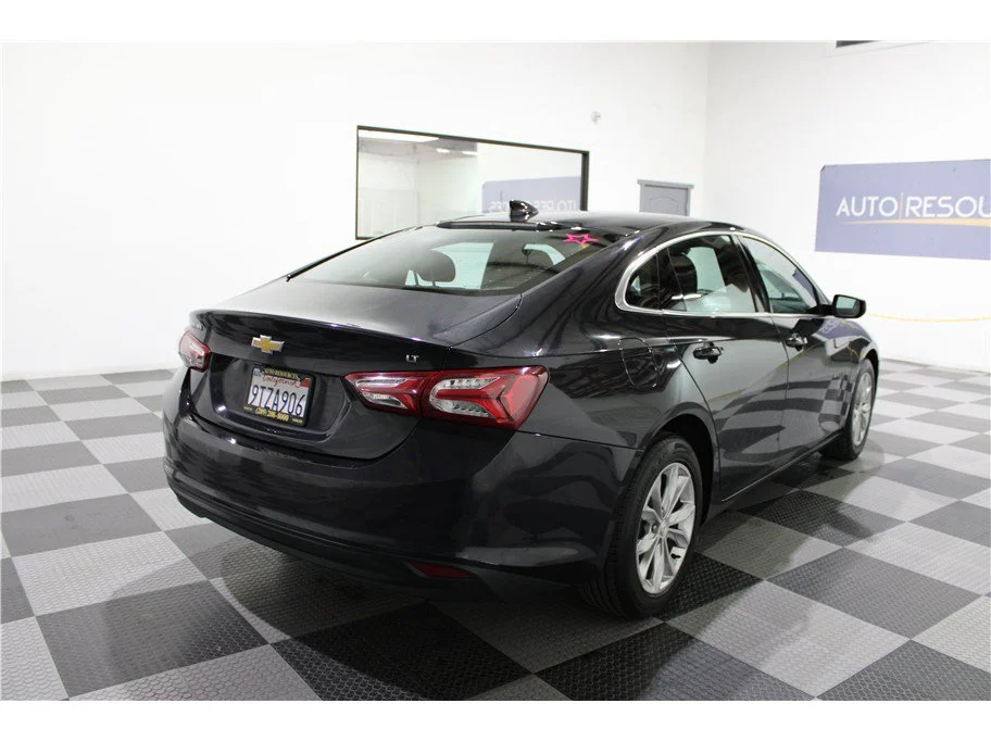 Used 2022 Dark Ash Metallic Chevrolet LT image 4